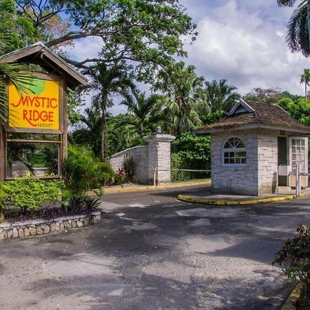 Mystic Ridge Apt 2 Plus 6 Ocho Rios Exterior photo