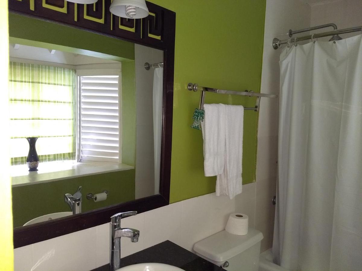 Mystic Ridge Apt 2 Plus 6 Ocho Rios Exterior photo